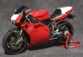 Alle originele en vervangende onderdelen voor uw Ducati Superbike 996 R 2001.